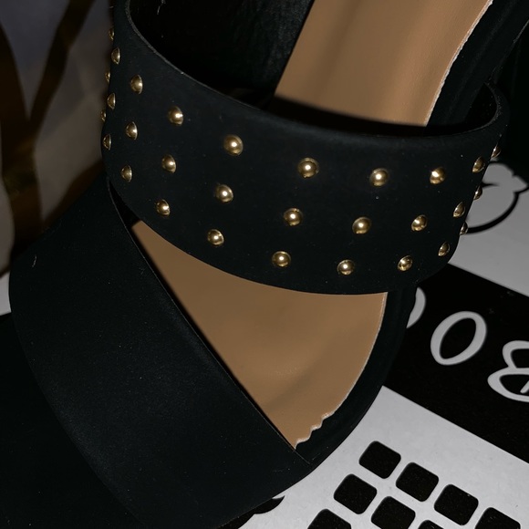 Fashion Influencer Chunky Studded Heels - Picture 4 of 5